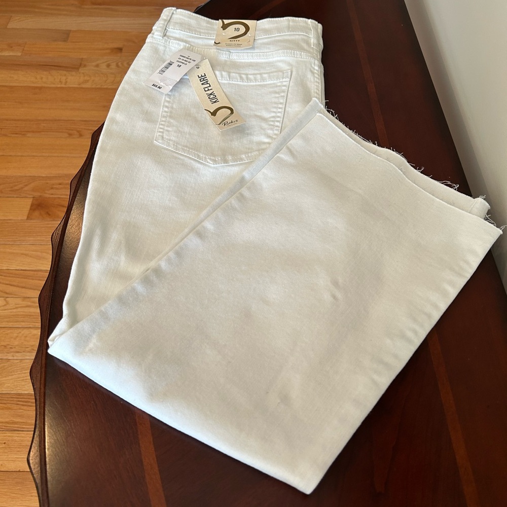NWT Ricki's Kick Flare Classic White Denim Jeans Custom Fit Waist